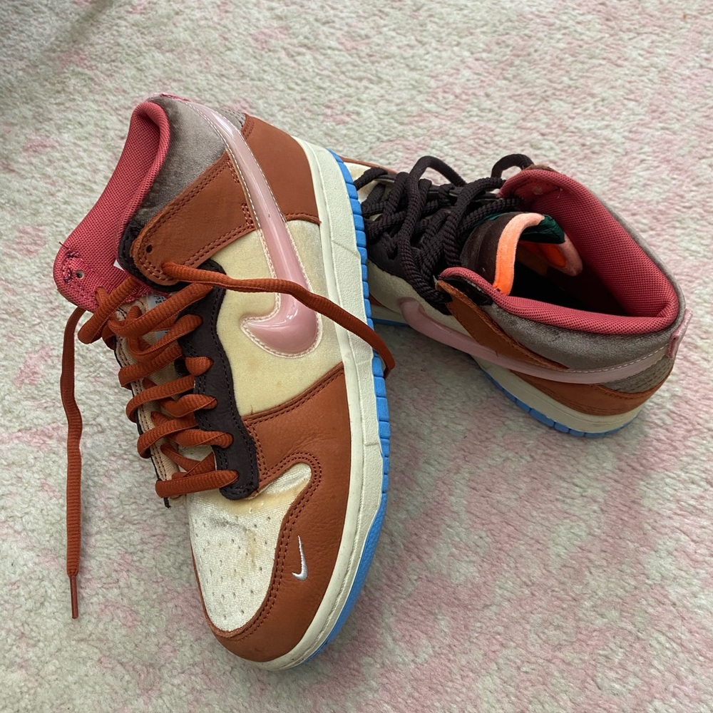 Social Status x Dunk amid “Chocolate Milk”